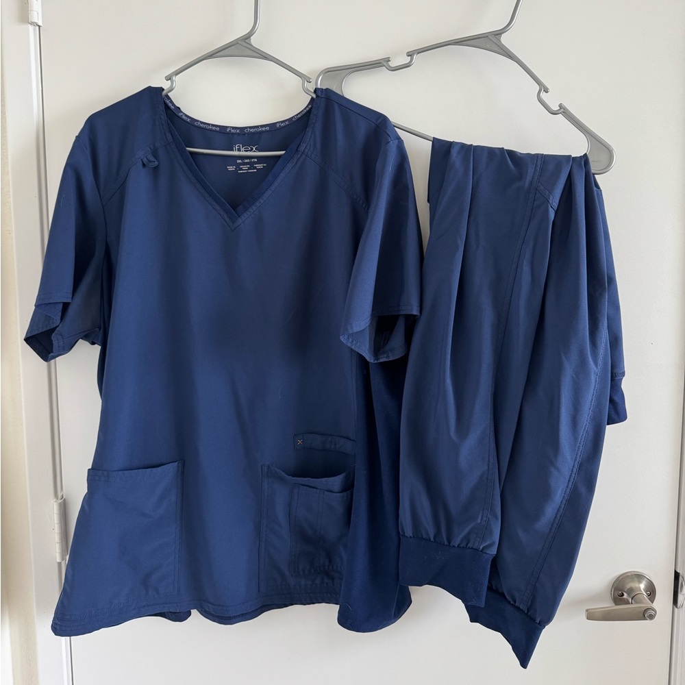 Cherokee iFlex Scrub Set